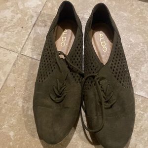 Aldo dark green tie up flat sneaker